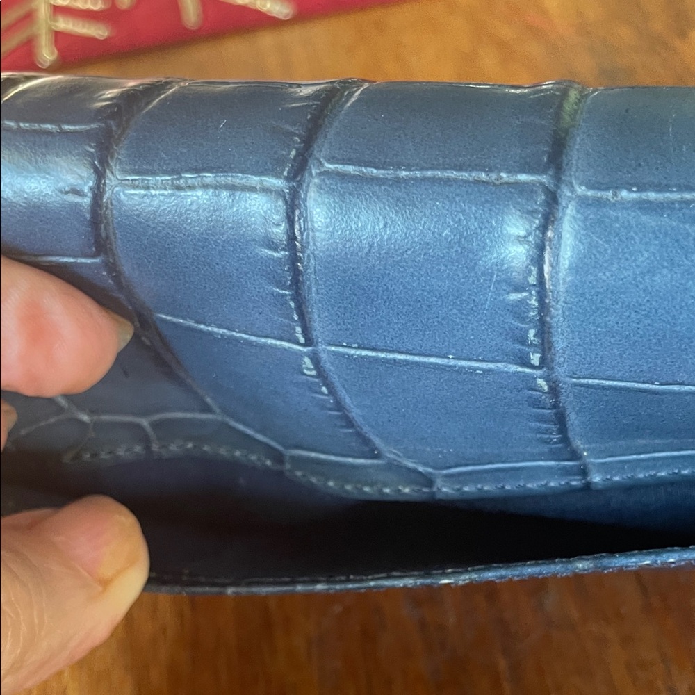 Dooney & Bourke Leather Navy Crocodile Embossed Wallet.   Made in Italy - Picture 7 of 8
